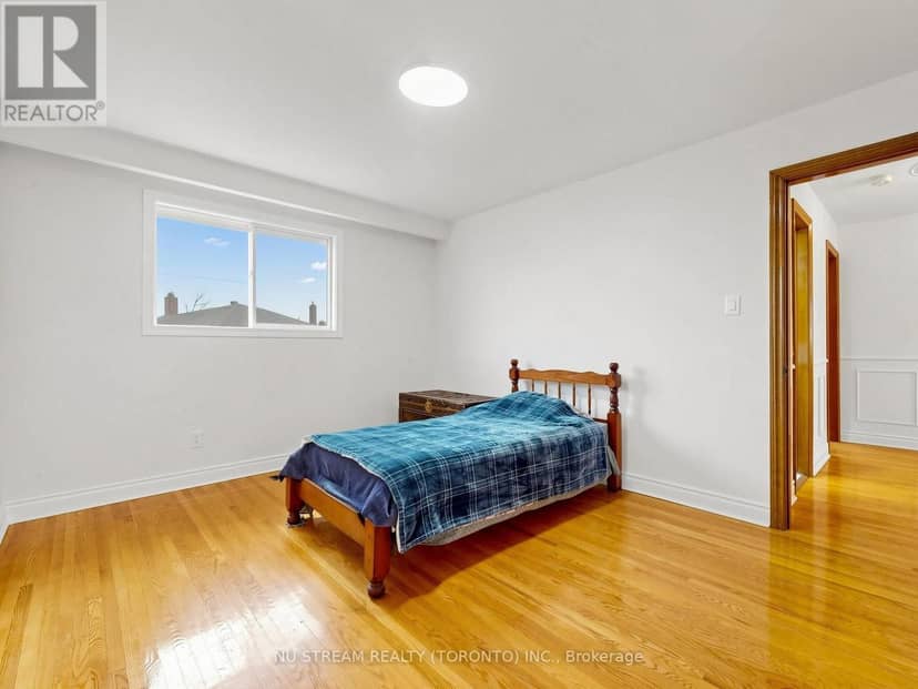 117 Ambercroft Boulevard — photo 25 of 38