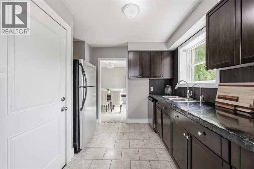 751 Ross Avenue — photo 26 of 40