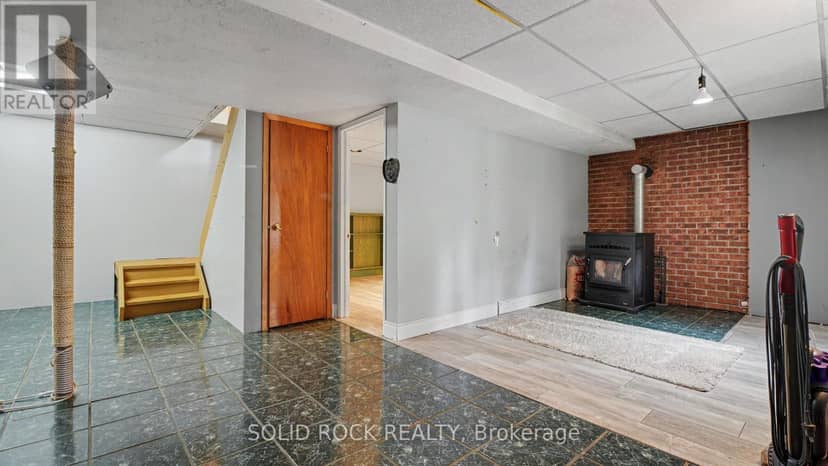 1372 Village Road — photo 33 of 40