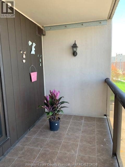 9099 RIVERSIDE DRIVE East Unit# W610 — photo 31 of 32