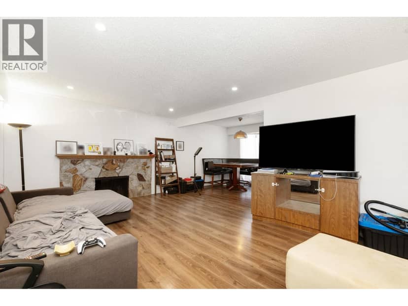 1189 BRISBANE AVENUE, Coquitlam, photo 3