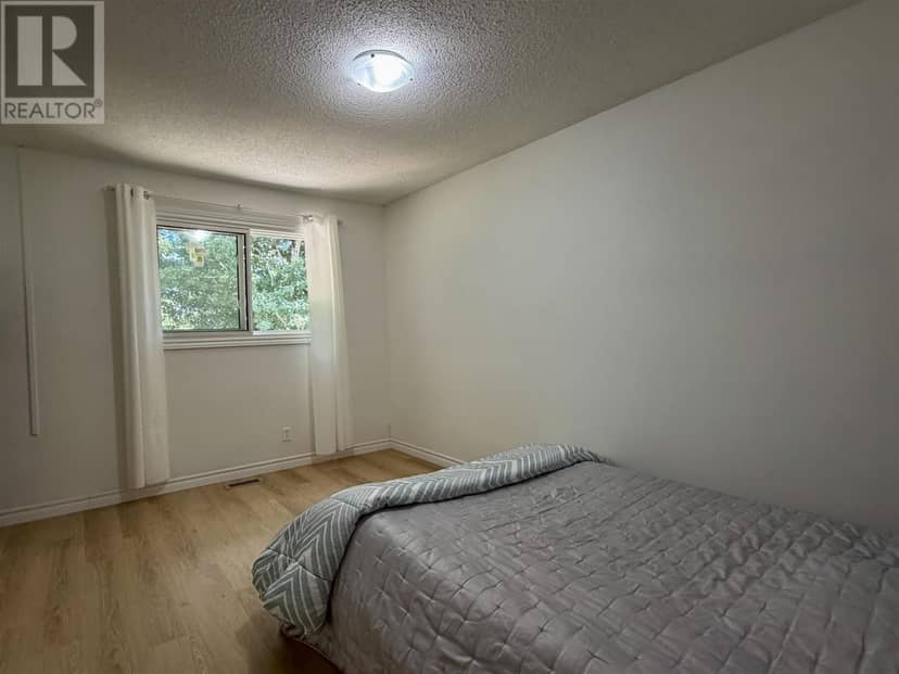 136 Frobel DR — photo 12 of 38