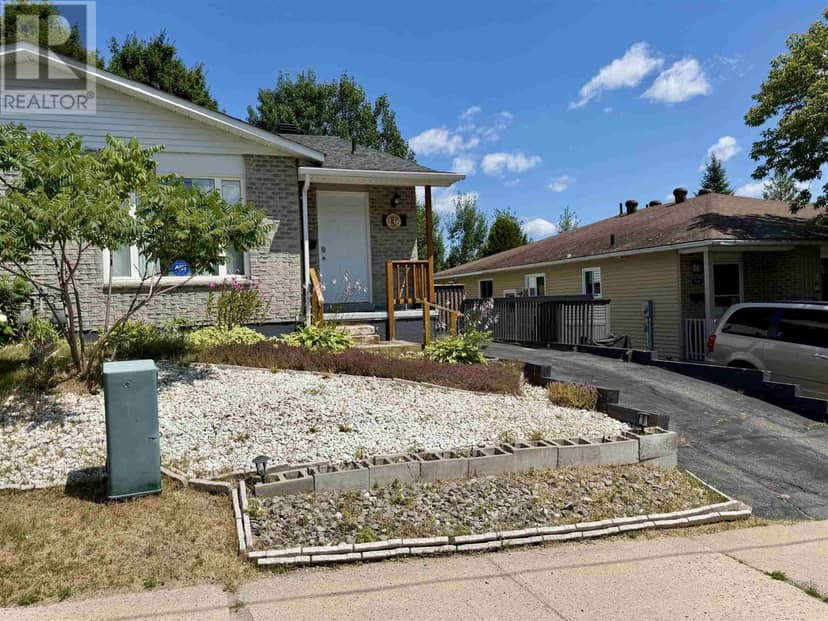 136 Frobel DR — photo 3 of 38