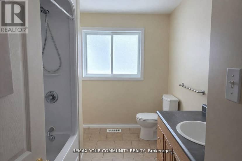 3414 Lee Avenue — photo 9 of 16