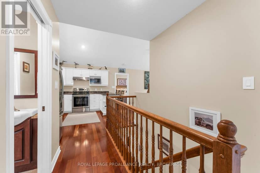 1082 Spring Mill Lane, Perth Road — photo 12 of 40
