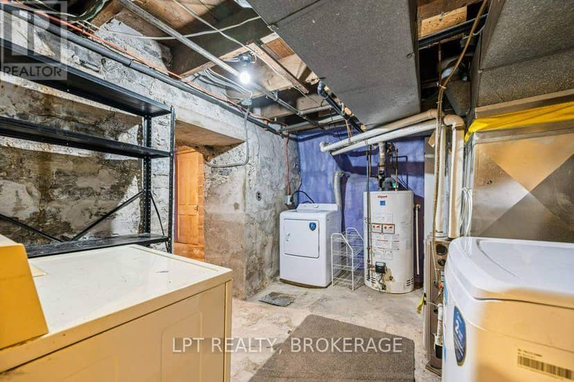 374 Barrie Street — photo 19 of 40