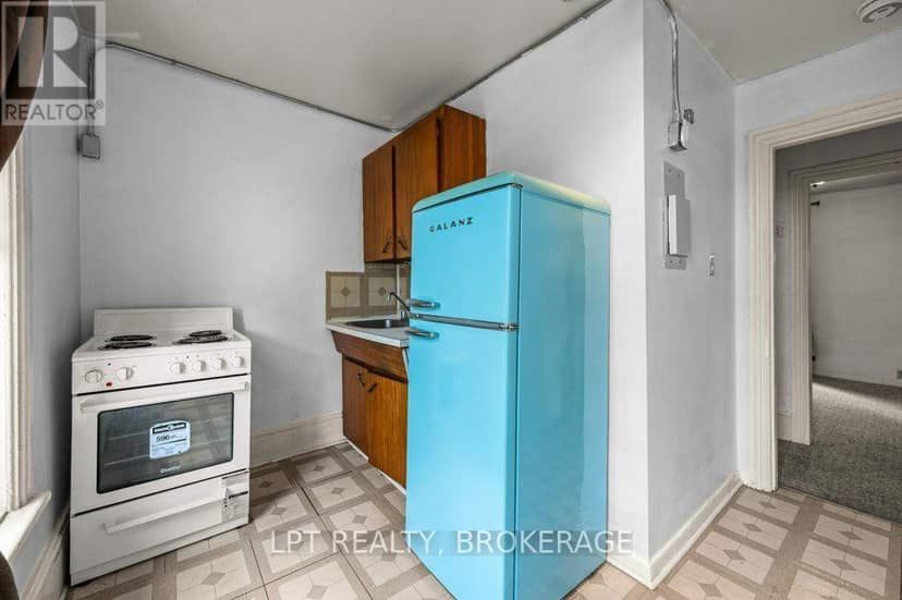 374 Barrie Street — photo 29 of 40