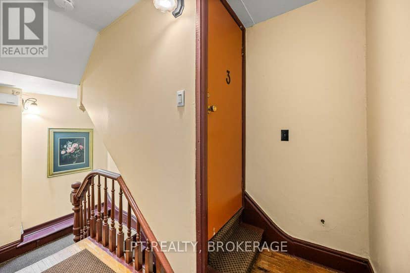 374 Barrie Street — photo 31 of 40