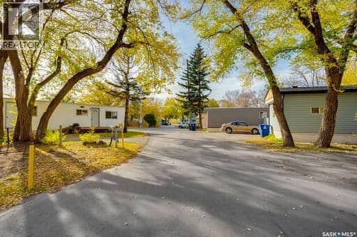1524 Rayner AVENUE — photo 1 of 4