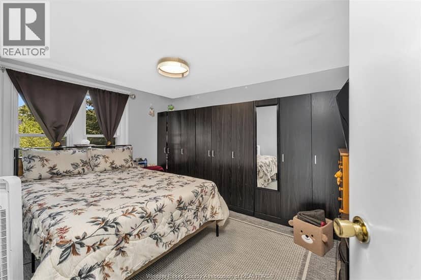 421 Elm Avenue — photo 15 of 23