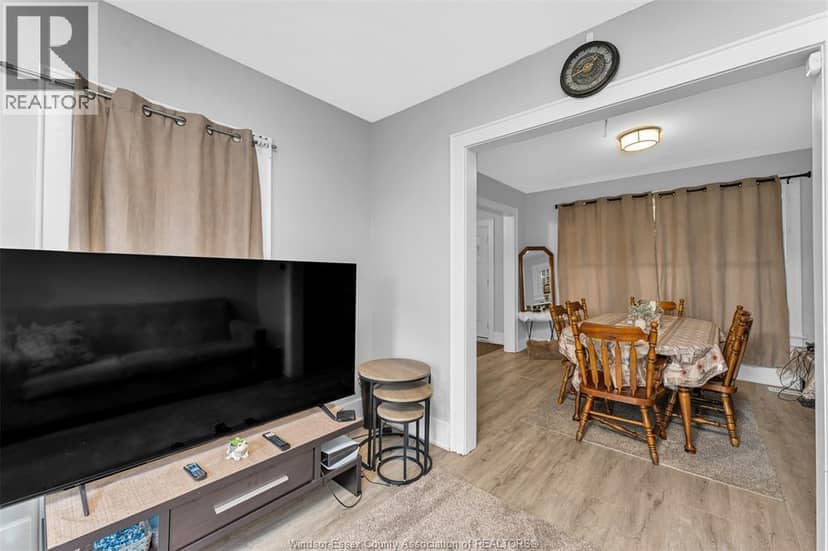 421 Elm Avenue — photo 10 of 23