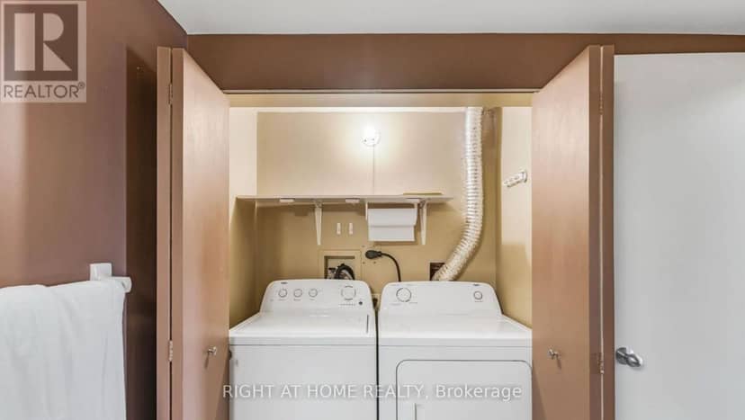 402 - 41 Ash Street — photo 12 of 14
