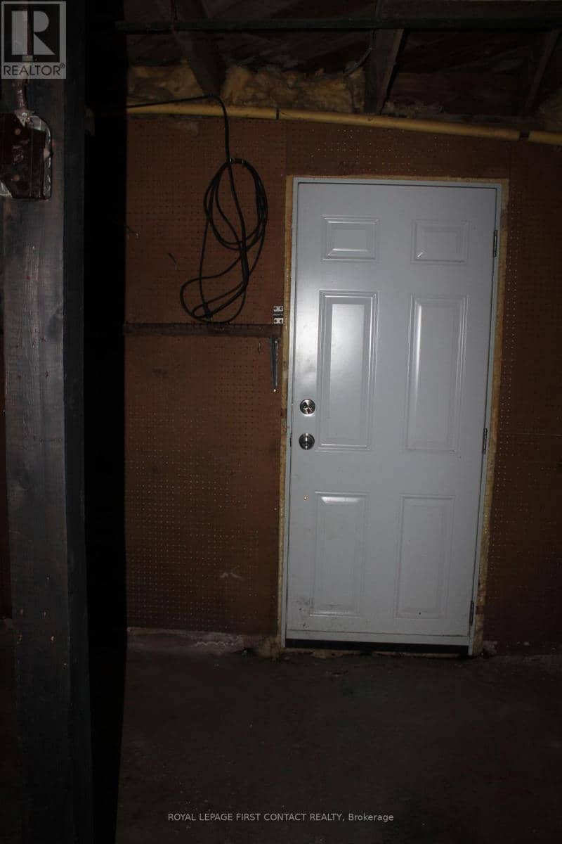 47 Riverside Drive — photo 15 of 16