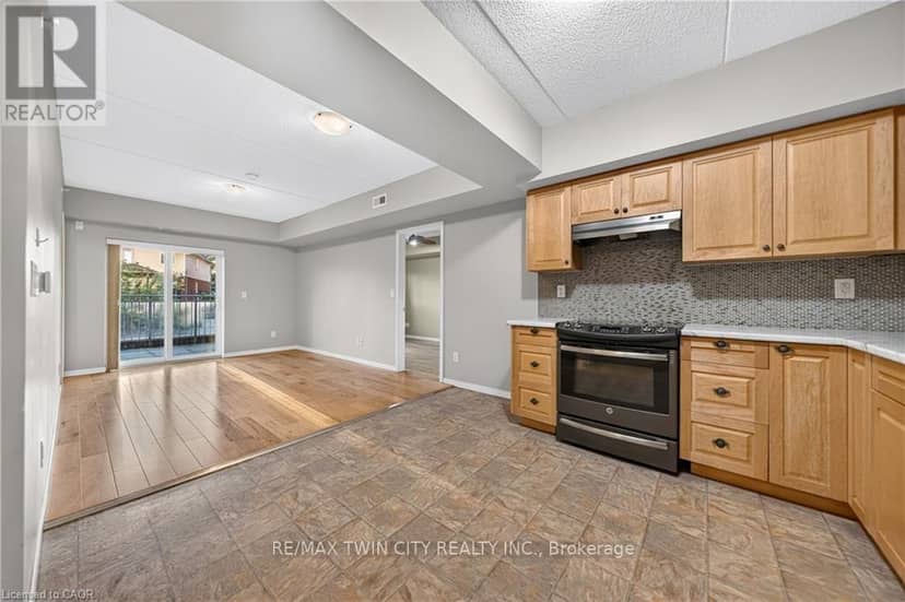 203 - 155 Water Street S — photo 11 of 40
