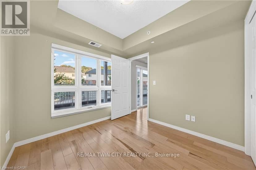 203 - 155 Water Street S — photo 21 of 40
