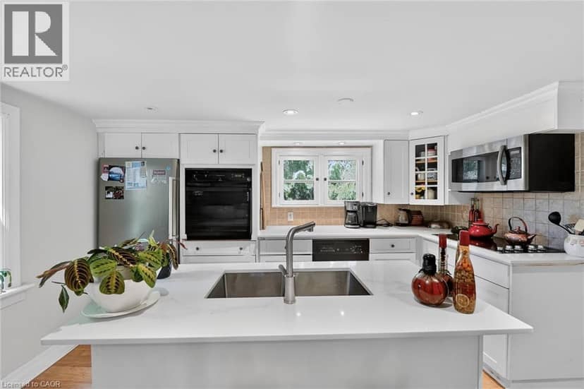 323 REGIONAL 20 Road, Pelham, photo 6