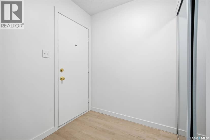 9 1128 McKercher Drive — photo 7 of 33