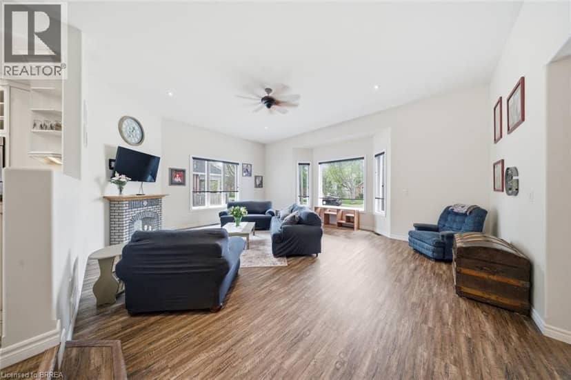 5 ECHO VILLA Avenue — photo 9 of 40