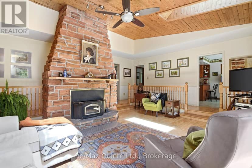 21858 Loyalist Parkway — photo 10 of 40