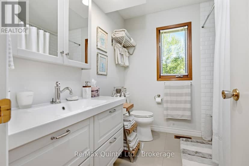 21858 Loyalist Parkway — photo 27 of 40