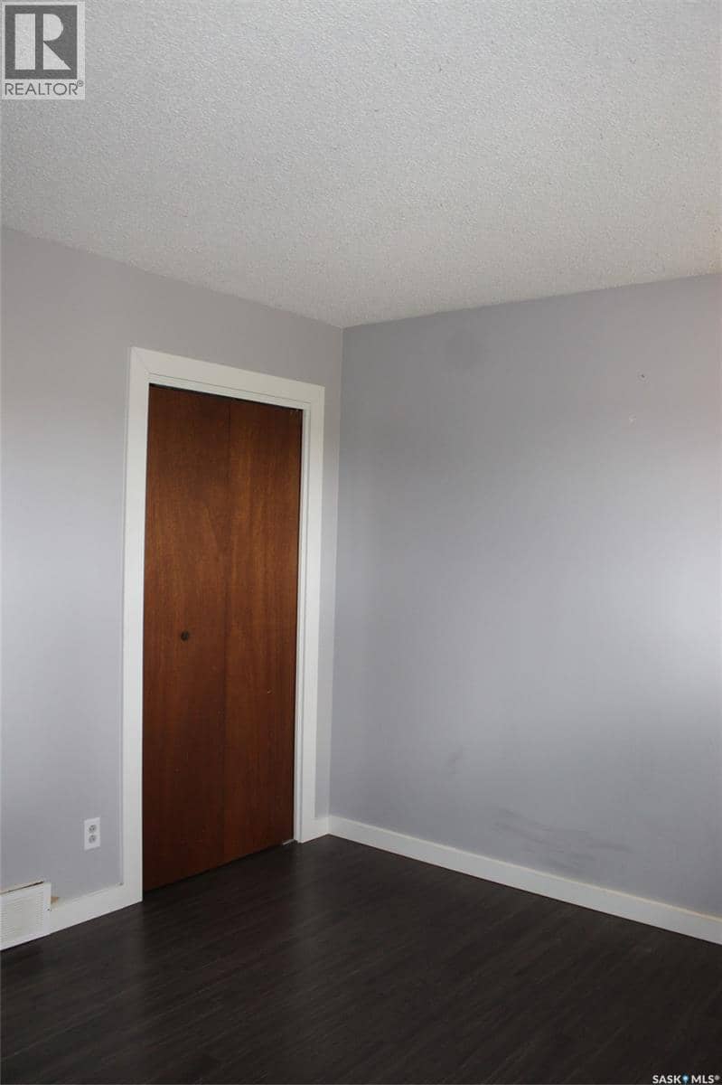 581 3rd STREET W — photo 15 of 26