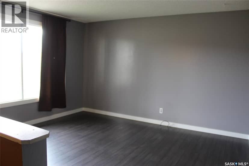 581 3rd STREET W, Shaunavon, photo 2