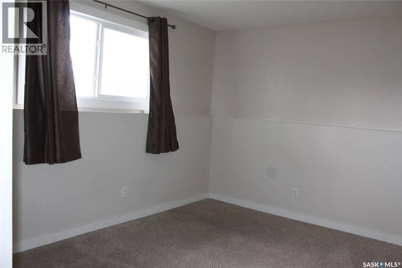 581 3rd STREET W — photo 21 of 26
