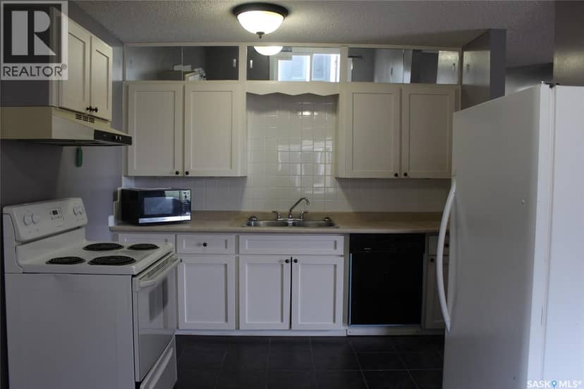 581 3rd STREET W, Shaunavon, photo 3