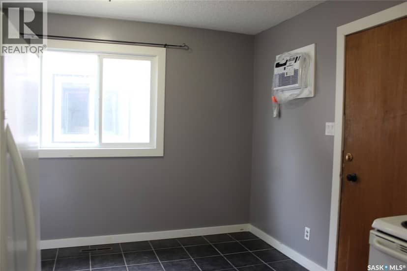581 3rd STREET W, Shaunavon, photo 7
