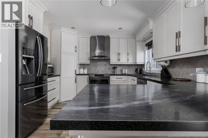 37 Beaulieu Street — photo 11 of 40