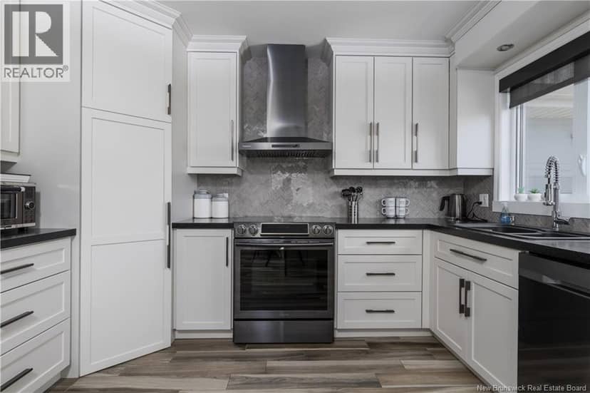37 Beaulieu Street — photo 12 of 40