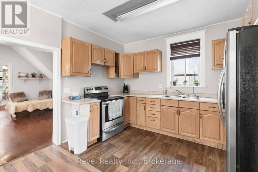 68 William Street S — photo 17 of 40