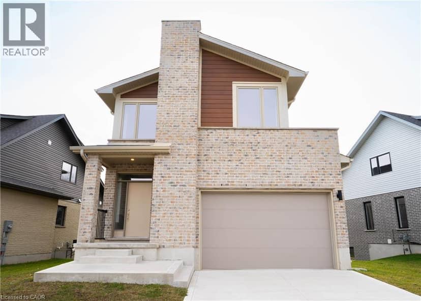 2092 EVANS Boulevard — photo 1 of 14