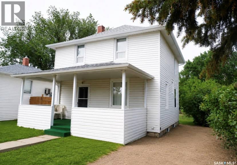 311 7th AVENUE E, Assiniboia, photo 2