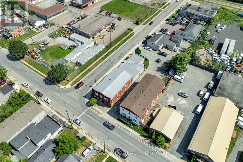 192 Burgar Street — photo 4 of 20