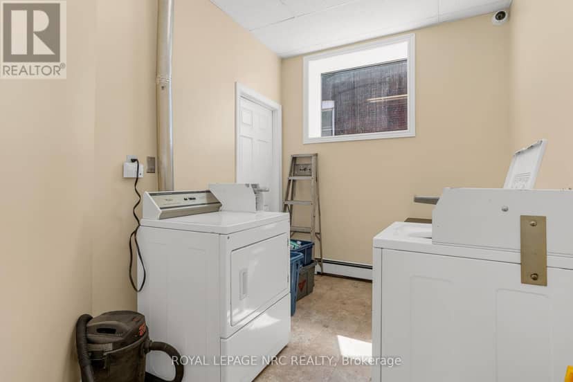 192 Burgar Street — photo 9 of 20