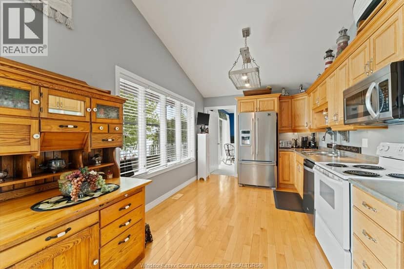 476 Dalhousie Street — photo 11 of 40