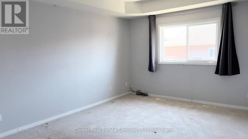 12 Cragg Crescent — photo 19 of 21
