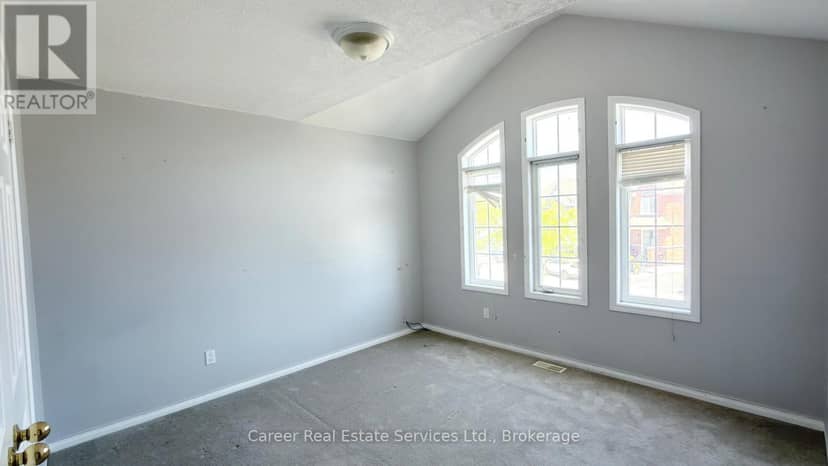 12 Cragg Crescent — photo 17 of 21