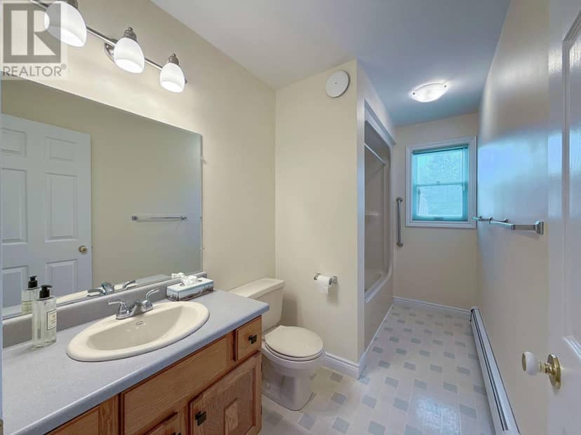 4 Abbey Drive — photo 19 of 39