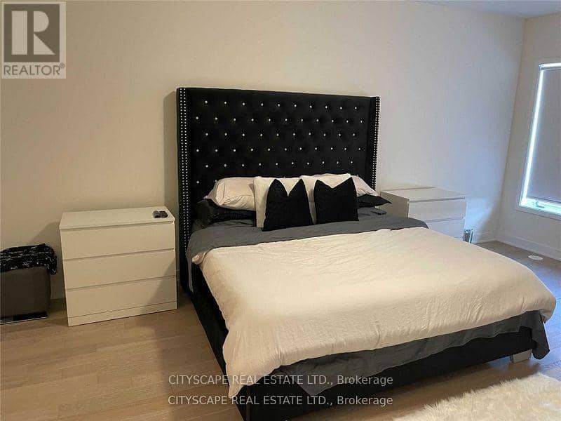 83 William Duncan Road, Toronto, photo 8