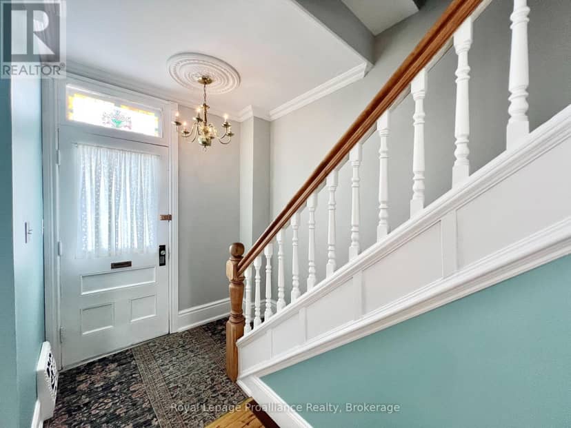 308 Bleecker Avenue — photo 4 of 19