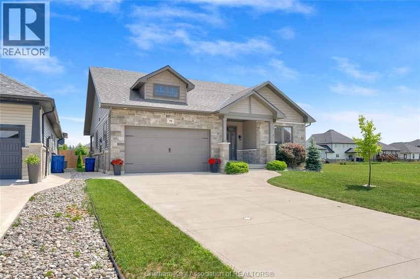 15 Sienna COURT — photo 2 of 40