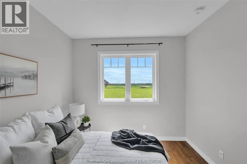 15 Sienna COURT — photo 26 of 40