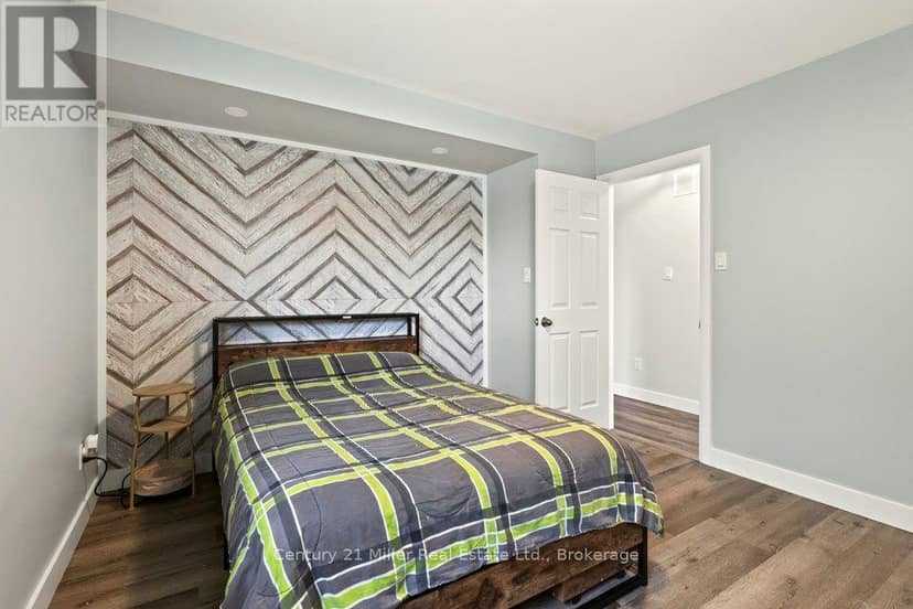 85 Waterford Drive — photo 27 of 40