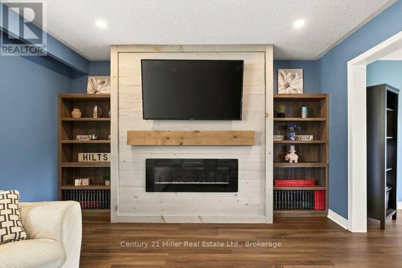 85 Waterford Drive — photo 9 of 40