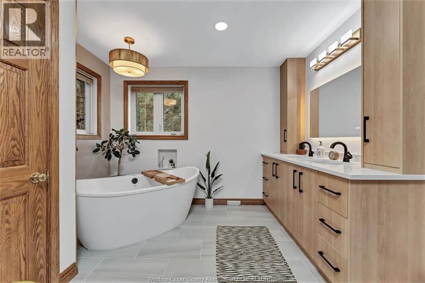 2207 South Middle Road — photo 30 of 40