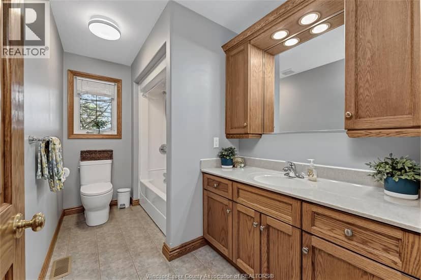2207 South Middle Road — photo 35 of 40