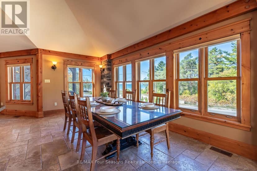 805 Eastdale Drive — photo 15 of 40