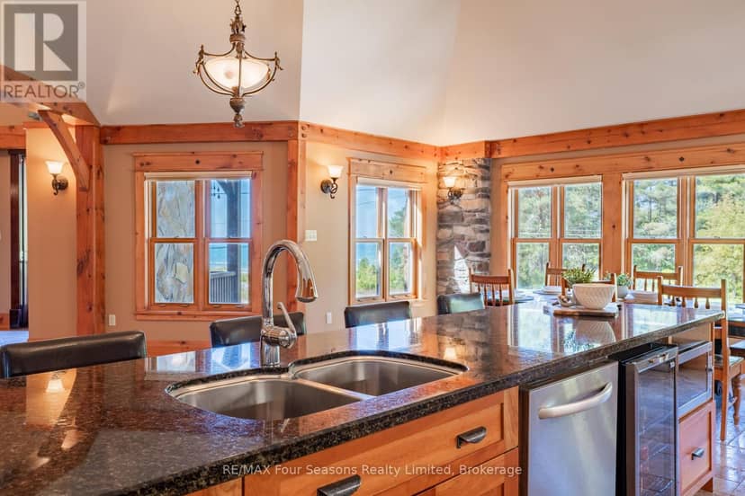 805 Eastdale Drive — photo 21 of 40